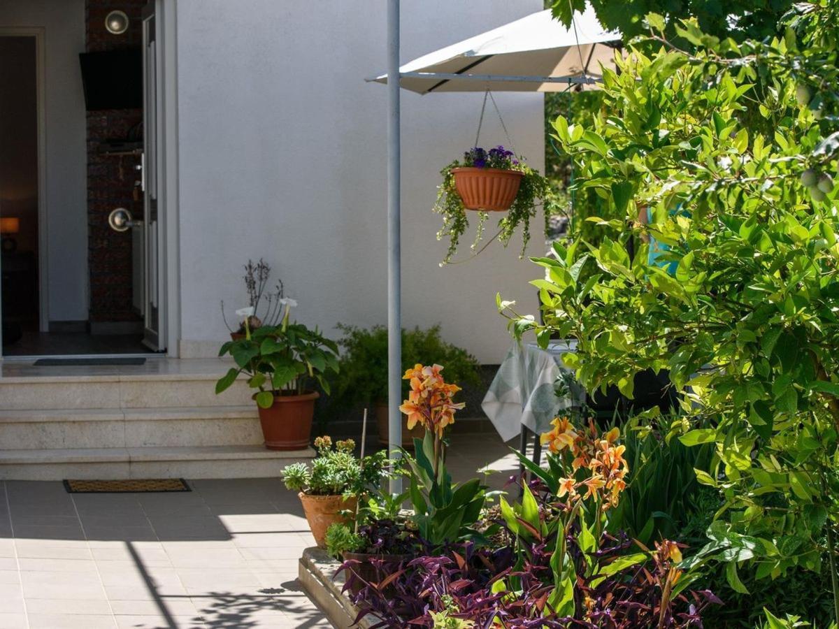 Apartments Beba - Peaceful Location Trogir Eksteriør billede