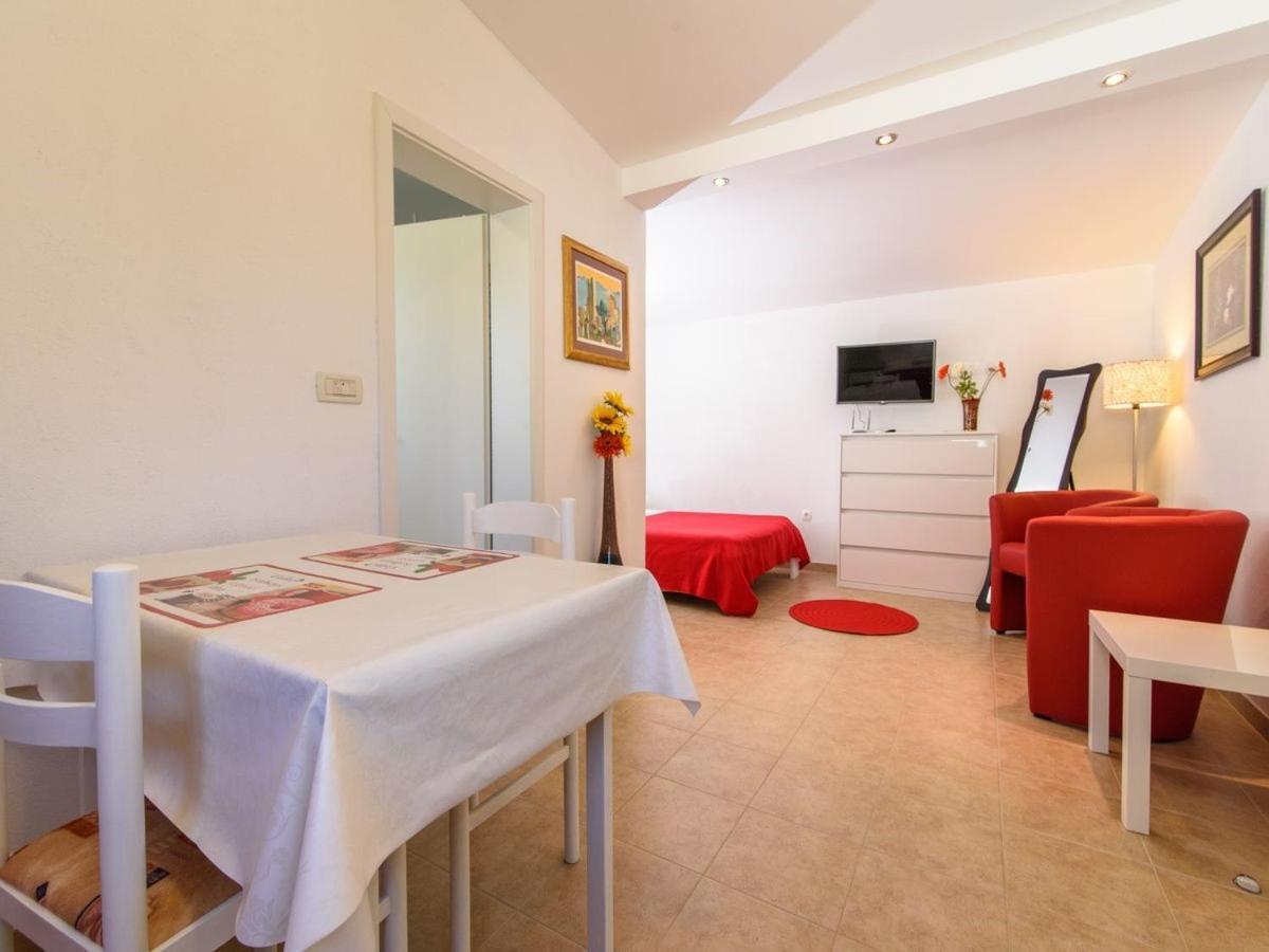 Apartments Beba - Peaceful Location Trogir Eksteriør billede
