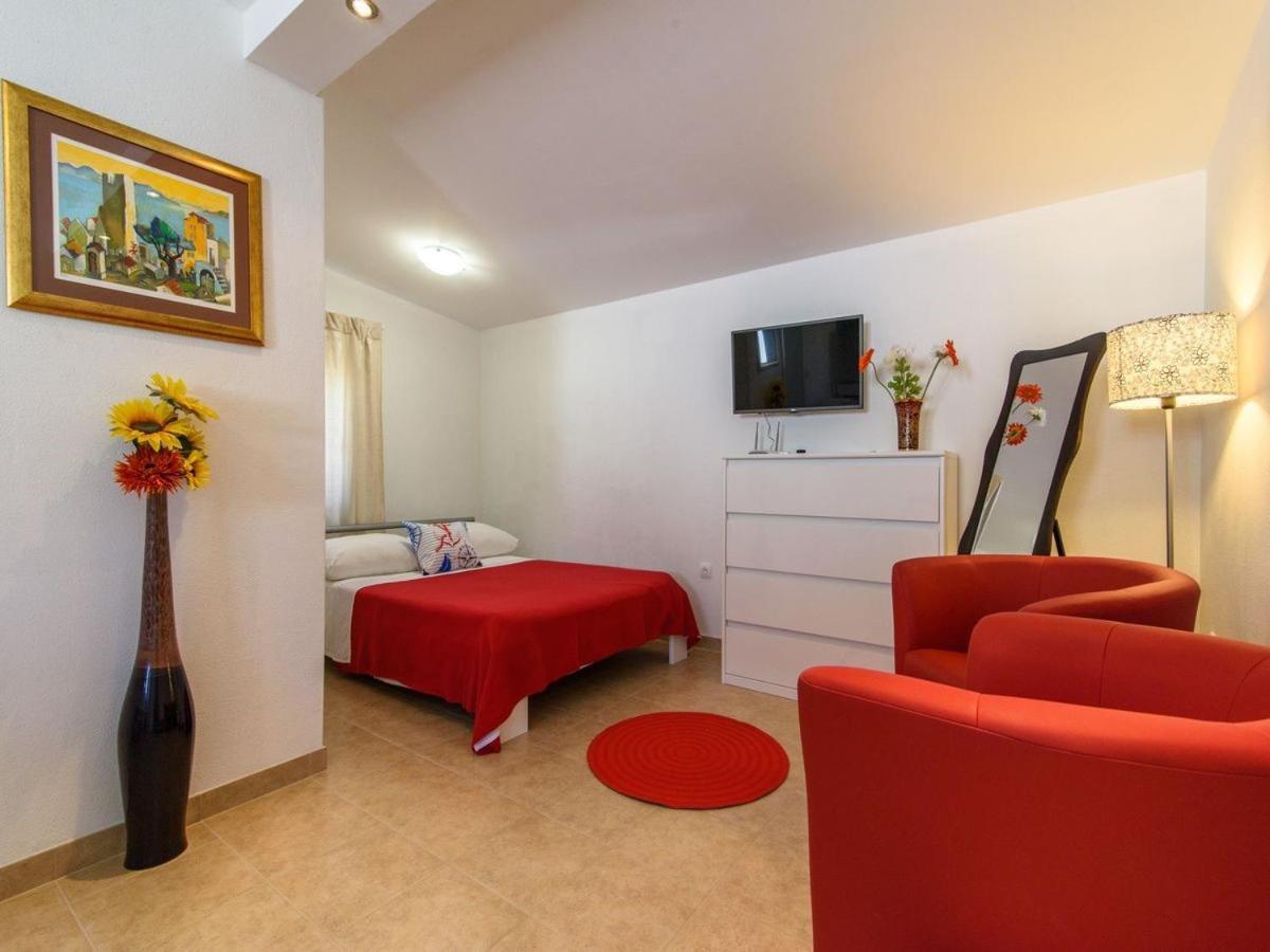 Apartments Beba - Peaceful Location Trogir Eksteriør billede